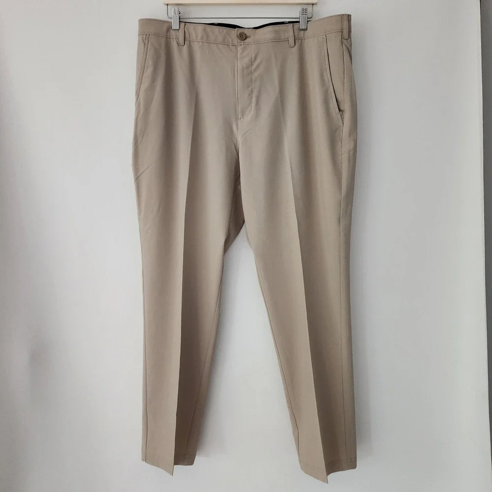 NEW IZOD Golf Swingflex Men's‎ 4 Way Stretch UPF40 Wicking Pants 40x30 Beige